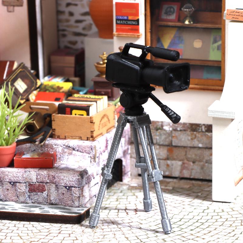Art Craft House - Mini Video Camera Tripod Model 1:12